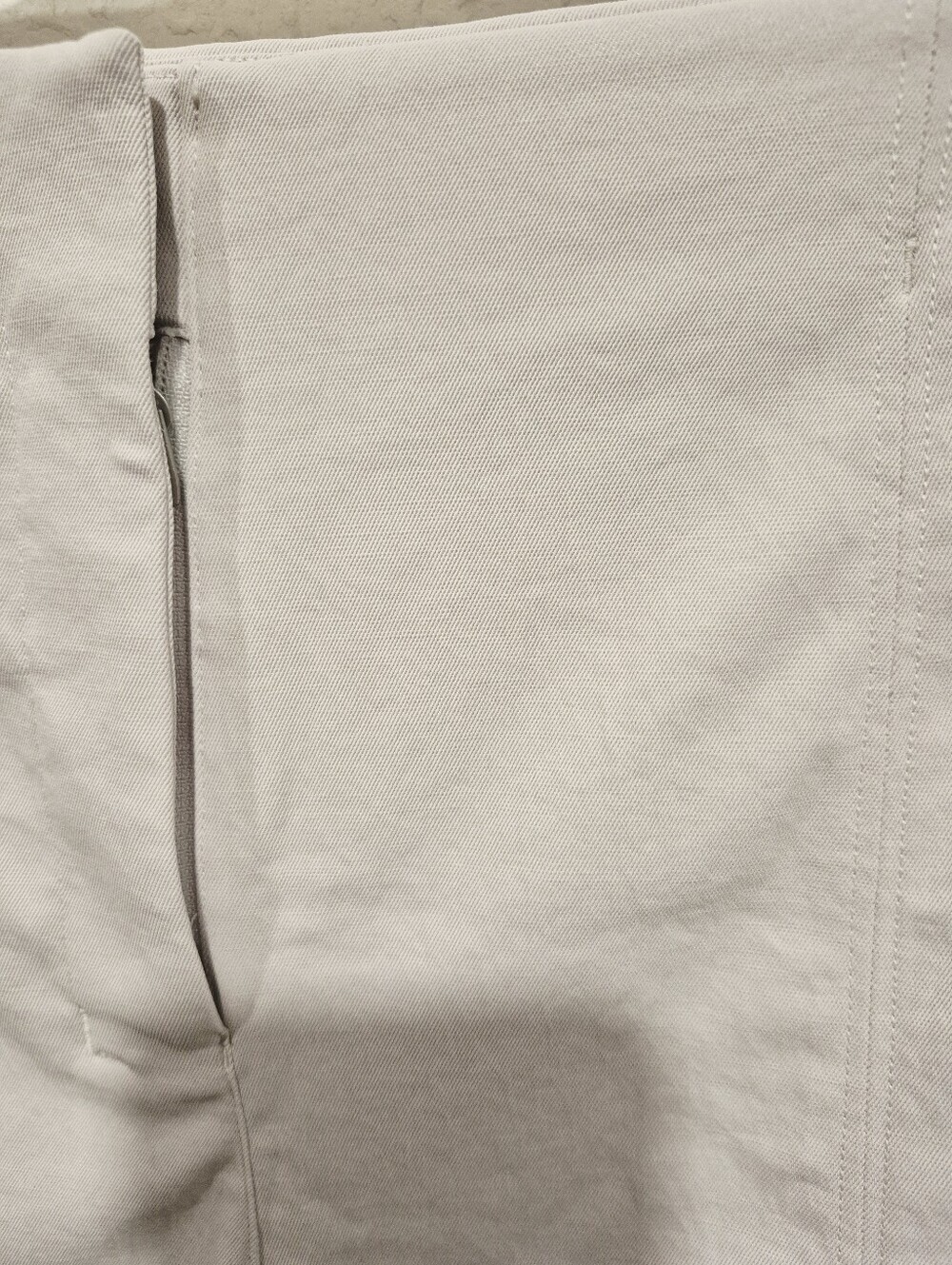Lululemon In Power Mid Rise Short 8" Dune - Picture 4 of 8